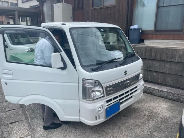SUZUKI CARRY truck 4WD