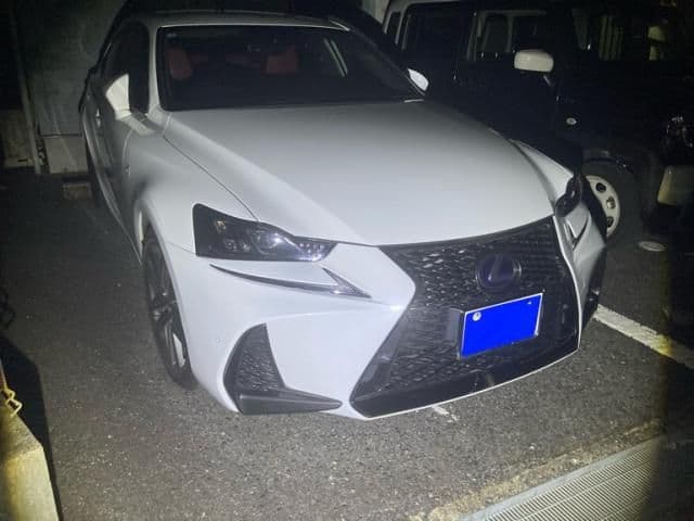 TOYOTA LEXUS IS300h