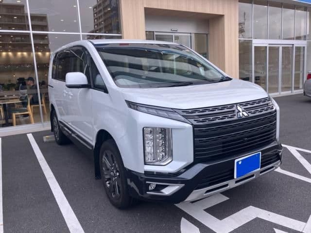 MITSUBISHI DELICA D:5 4WD