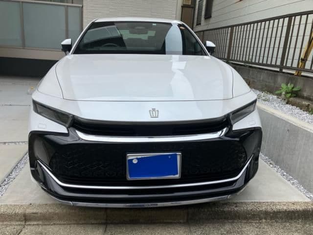 TOYOTA CROWN CROSSOVER