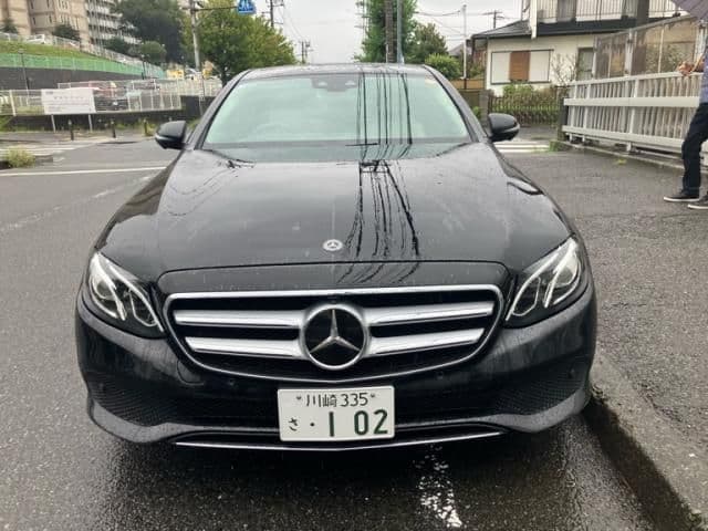 MERCEDES BENZ MERCEDES BENZ E class sedan