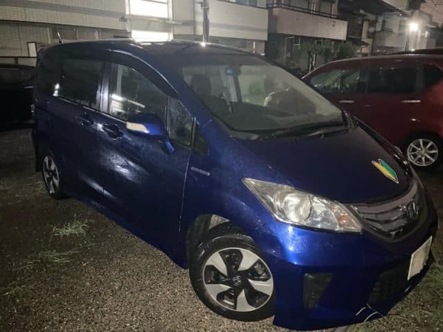 HONDA FREED HYBRID