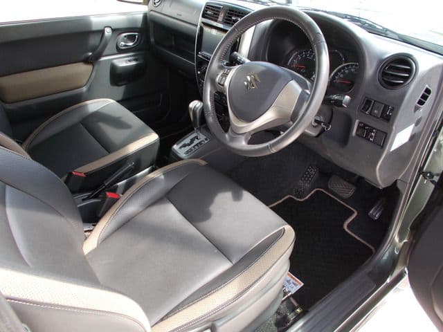 Car thumbnail 3