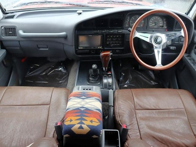 Car thumbnail 4