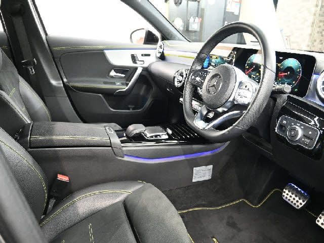 Car thumbnail 4