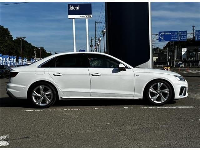 Car thumbnail 4