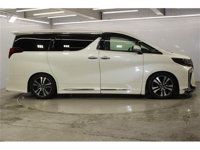 Car thumbnail 4