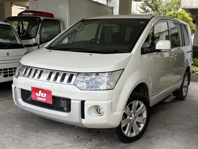 MITSUBISHI DELICA D:5 4WD