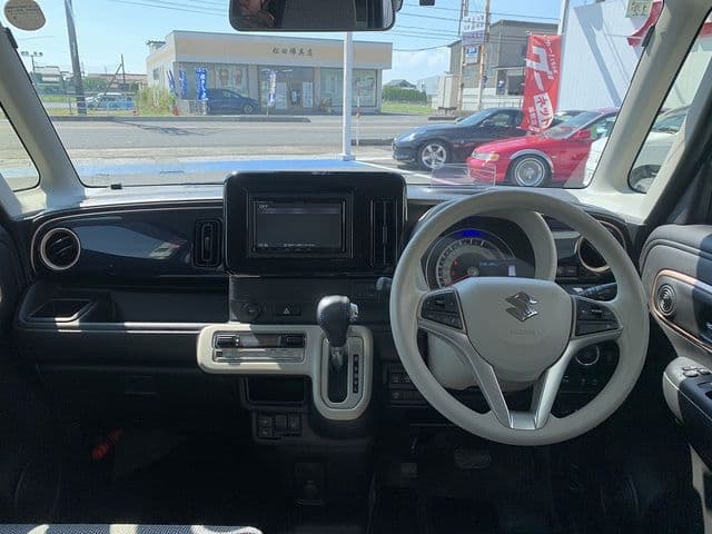 Car thumbnail 3