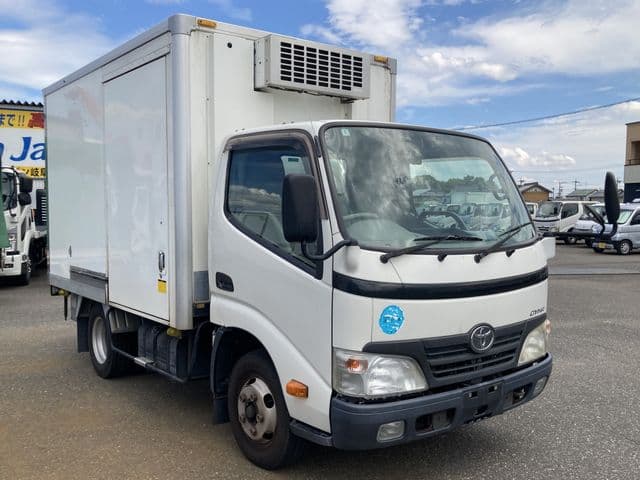 TOYOTA DYNA
