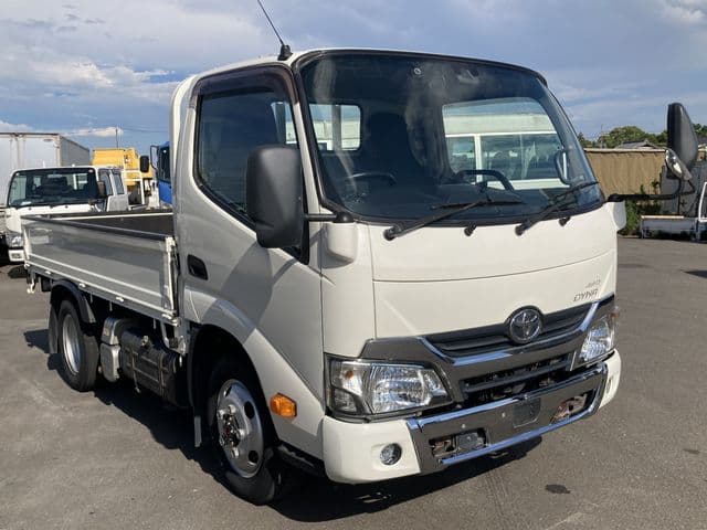 TOYOTA DYNA