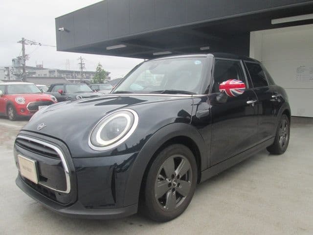 Car thumbnail 4