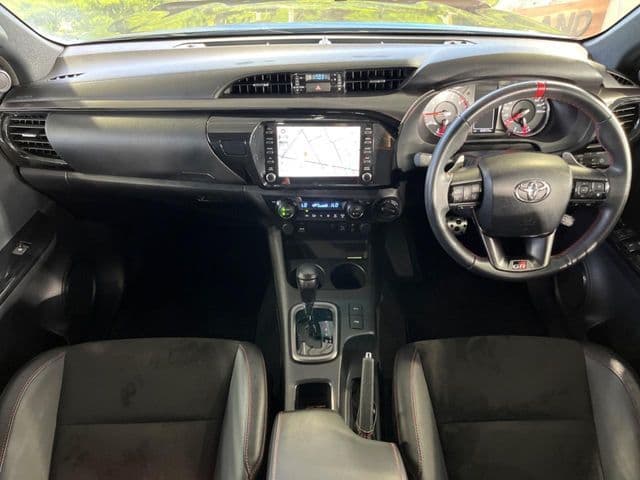 Car thumbnail 3