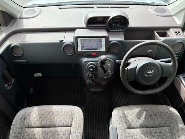 Car thumbnail 4