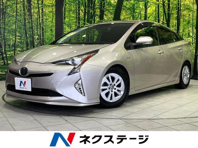 TOYOTA PRIUS 4WD