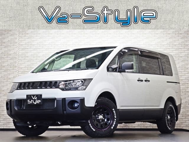 MITSUBISHI DELICA D:5 2WD
