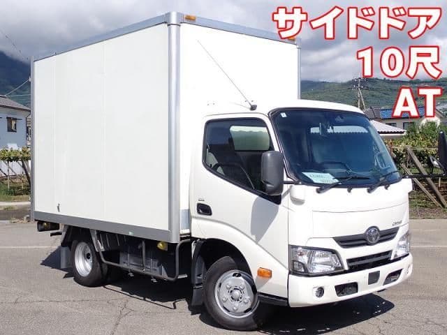 TOYOTA DYNA