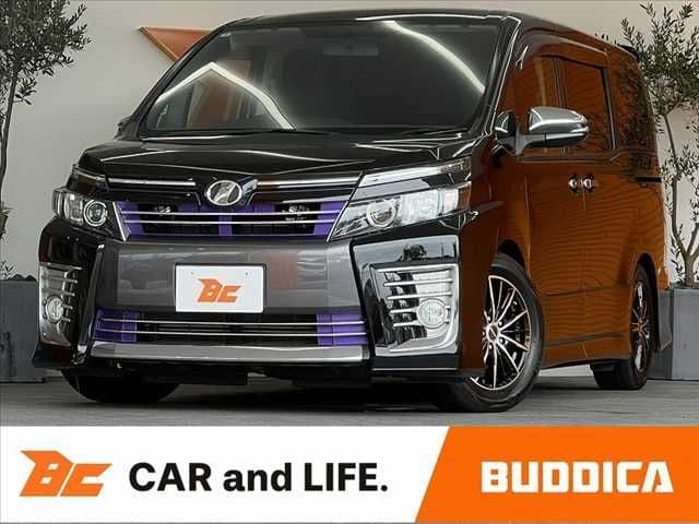TOYOTA VOXY 4WD