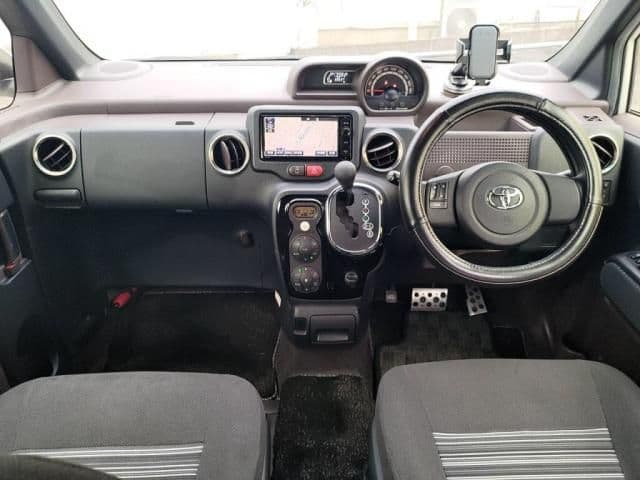 Car thumbnail 3