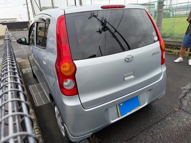 Car thumbnail 4