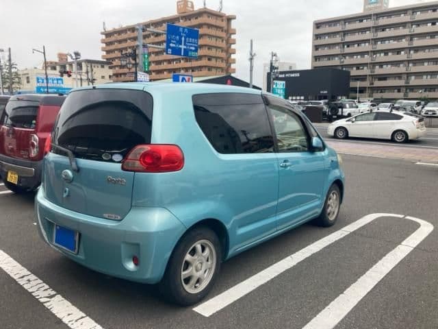 Car thumbnail 4
