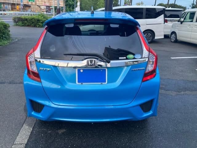 Car thumbnail 4