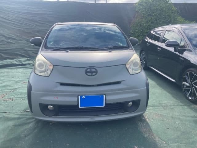 TOYOTA iQ