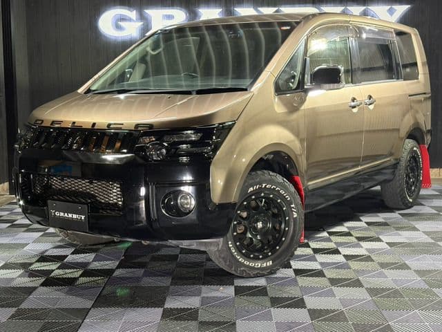 MITSUBISHI DELICA D:5 4WD