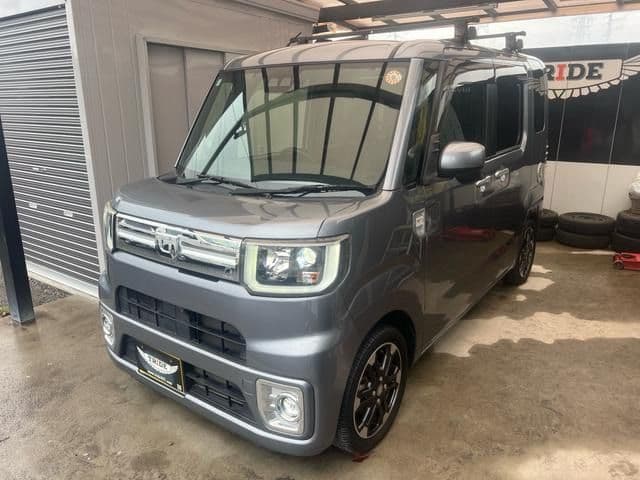 DAIHATSU WAKE
