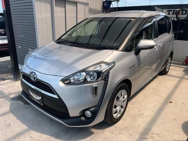 TOYOTA SIENTA HYBRID