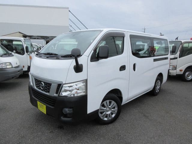 NISSAN NV350 CARAVAN