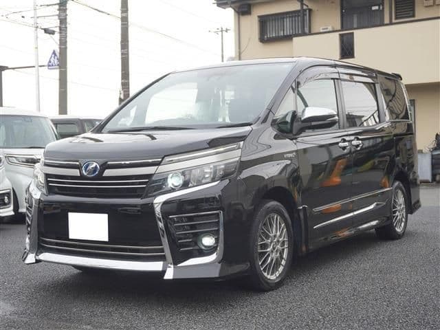 TOYOTA VOXY HYBRID
