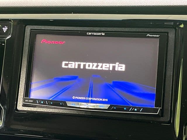 Car thumbnail 3