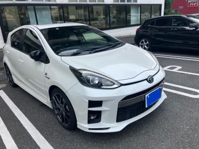Car thumbnail 2
