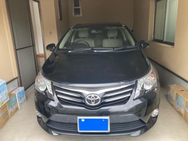 TOYOTA AVENSISWAGON