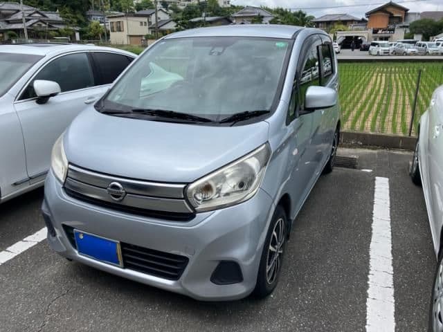 NISSAN