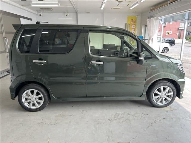 Car thumbnail 4