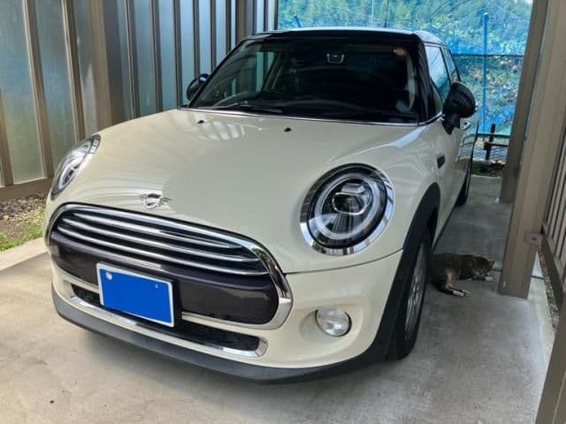 Car thumbnail 2