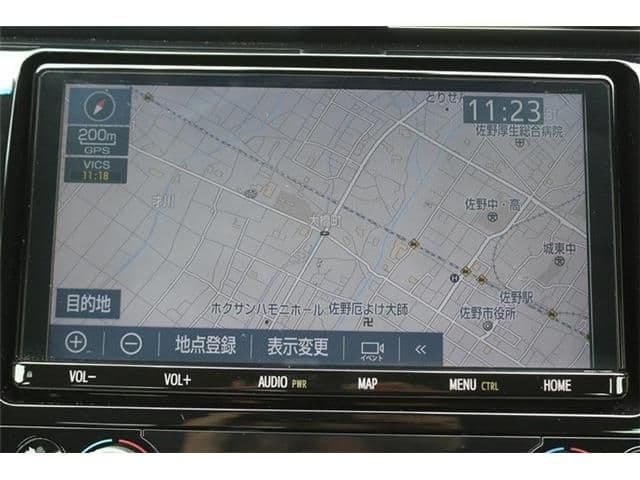 Car thumbnail 3