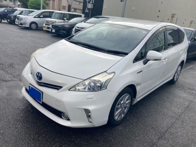 TOYOTA PRIUS Alpha