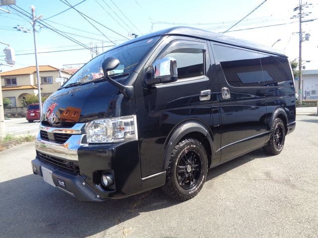 TOYOTA HIACE wagon