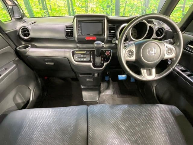 Car thumbnail 2