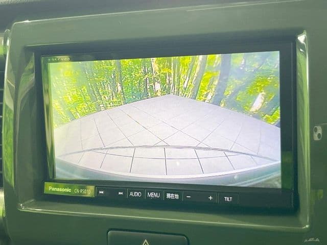 Car thumbnail 4