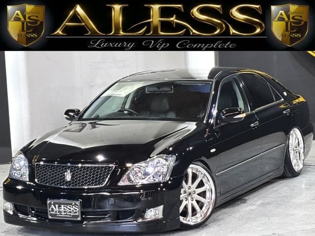 TOYOTA CROWN sedan
