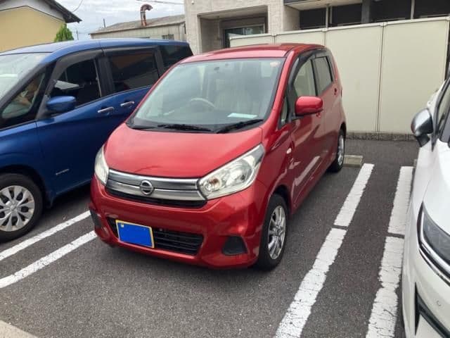 NISSAN