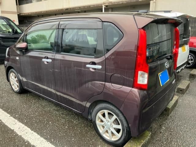 Car thumbnail 4