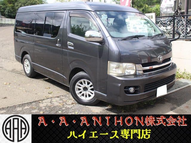 TOYOTA HIACE van 2WD
