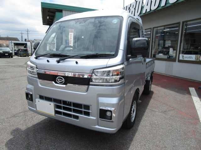DAIHATSU HIJET truck 4WD