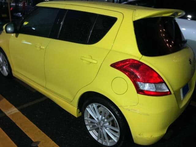 Car thumbnail 3