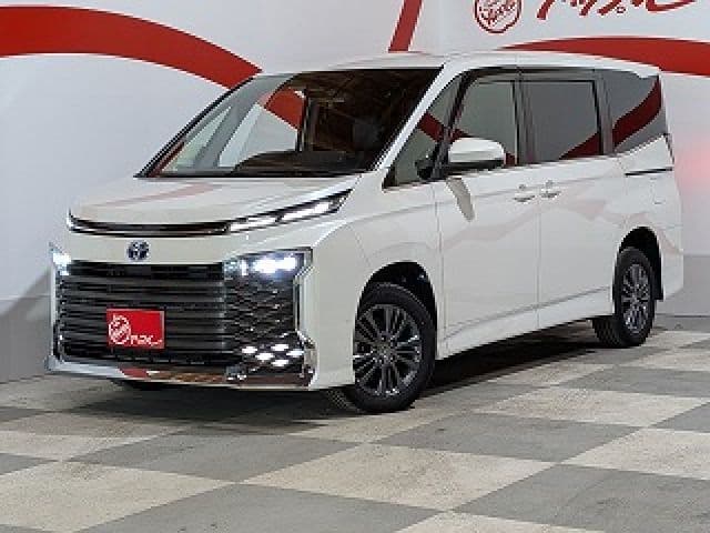 TOYOTA VOXY HYBRID 4WD